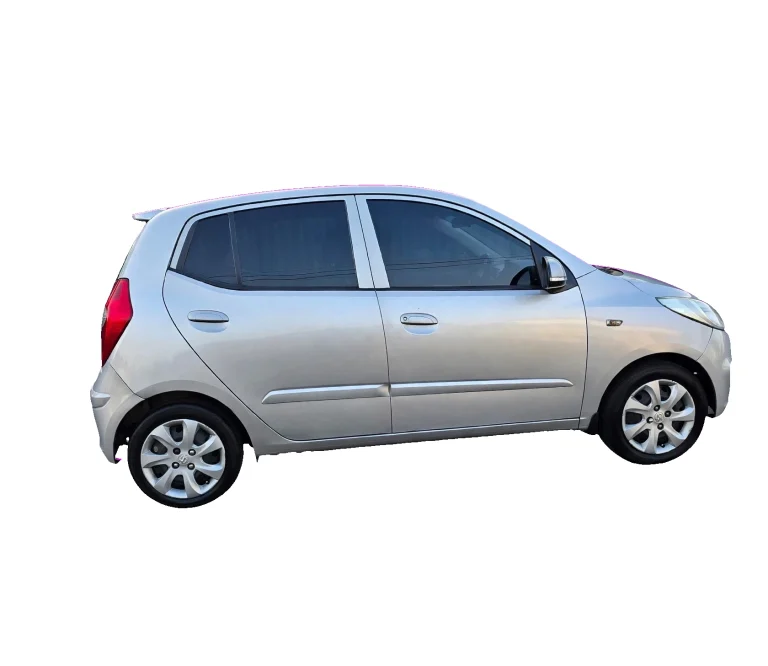 Hyundai i10 (Small)