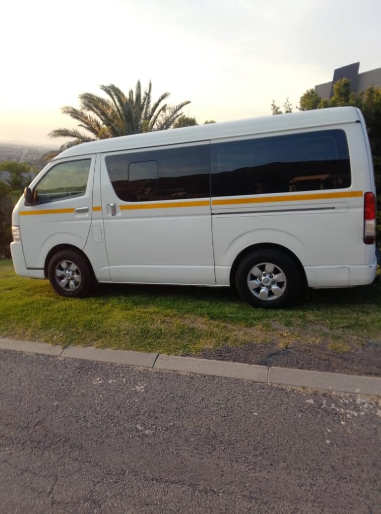 10-Seater Minibus — Events, Groups & Shuttles